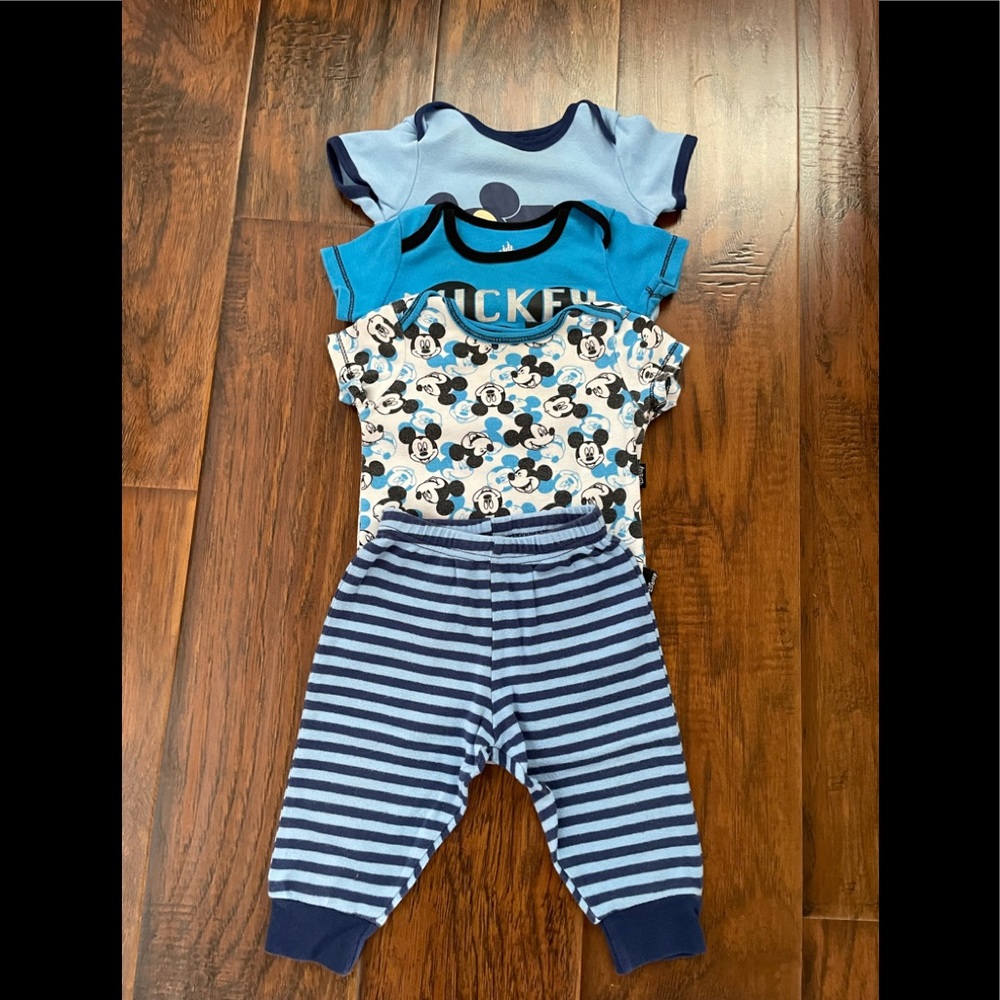 Disney baby onesies bundle 6-9 months